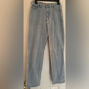 Classic Straight-Light Wash Slim Fit Women's Jeans